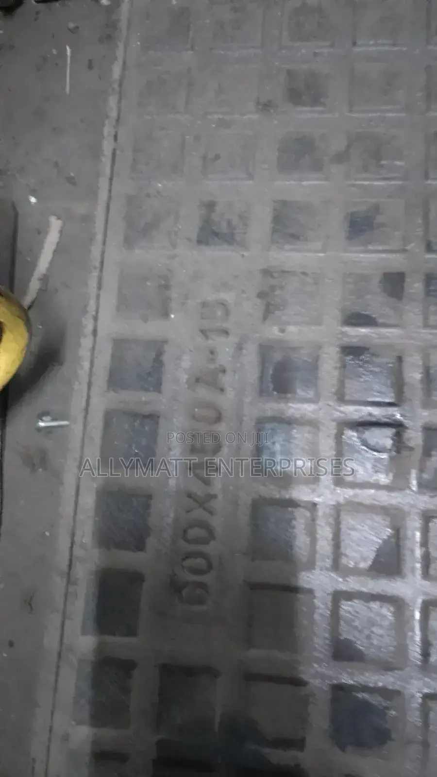 50kgman Hole Cover 600by450.