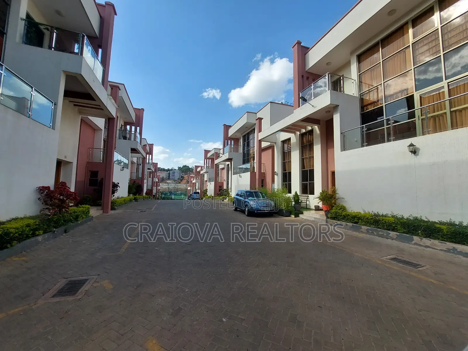 5bdrm Townhouse/Terrace in Lavington for sale