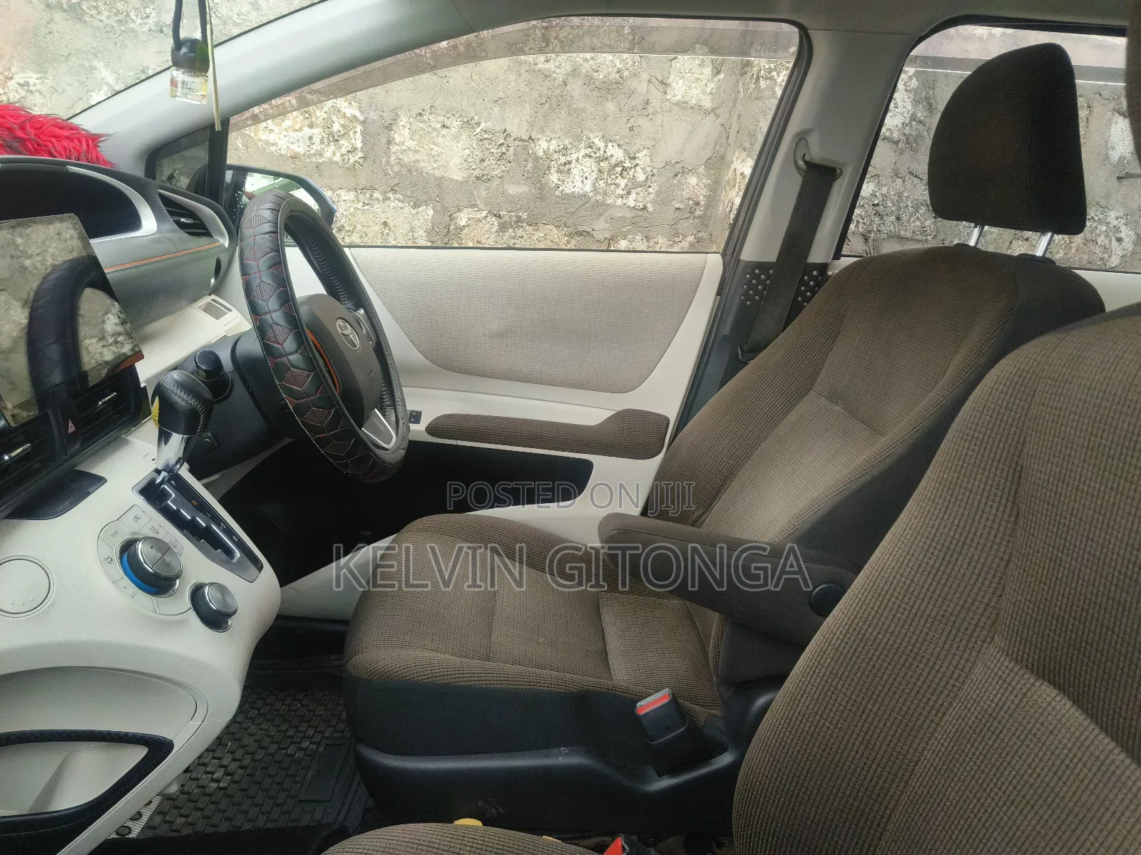 Toyota Sienta 2017 Black