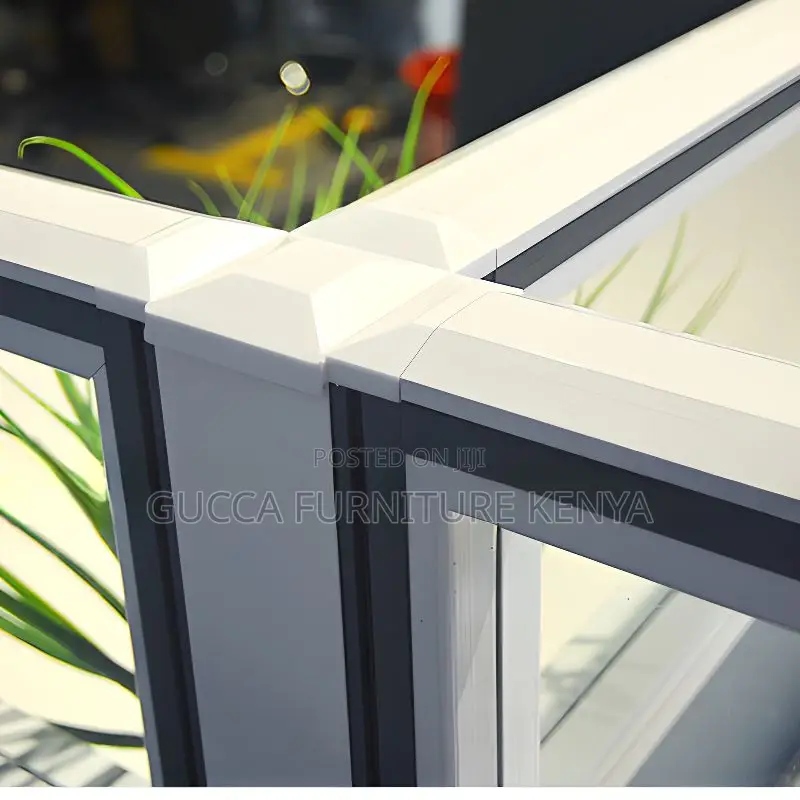 Workstation: Imported 4-Way Modular Office Workstation