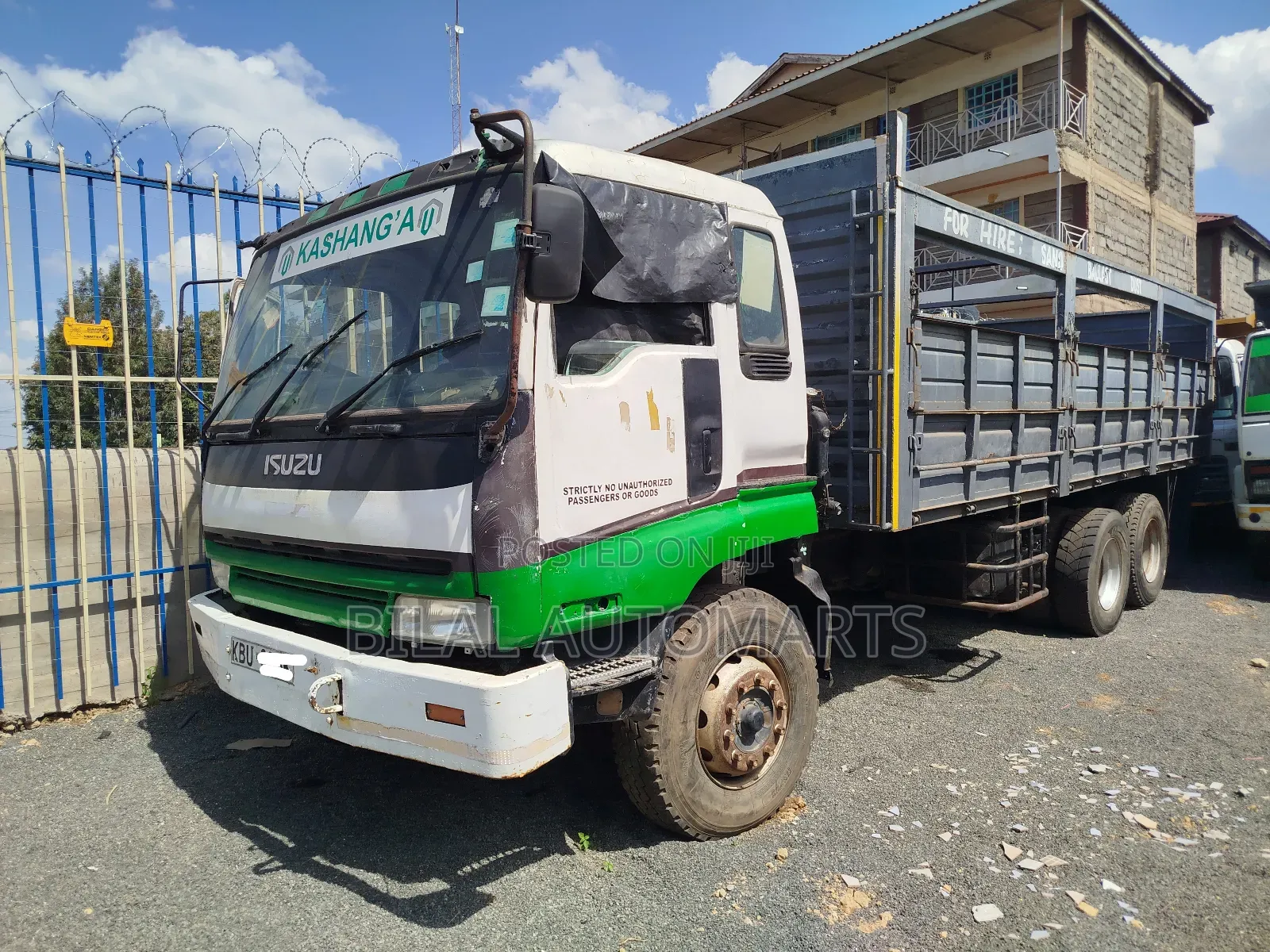 2006 Isuzu CXZ