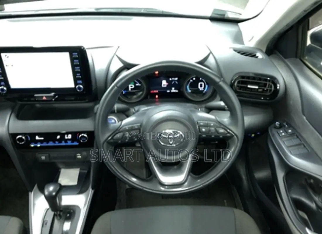 Toyota Yaris Cross 1.5 Hybrid FWD 2020 Silver