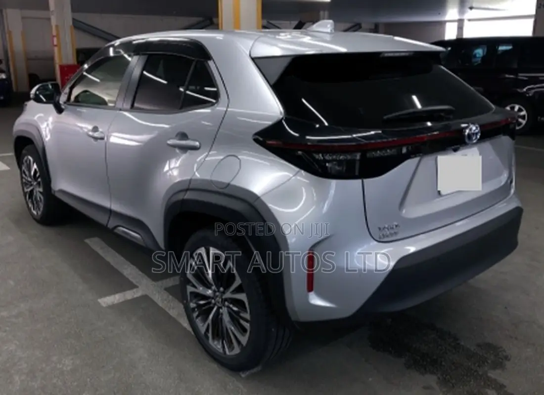 Toyota Yaris Cross 1.5 Hybrid FWD 2020 Silver