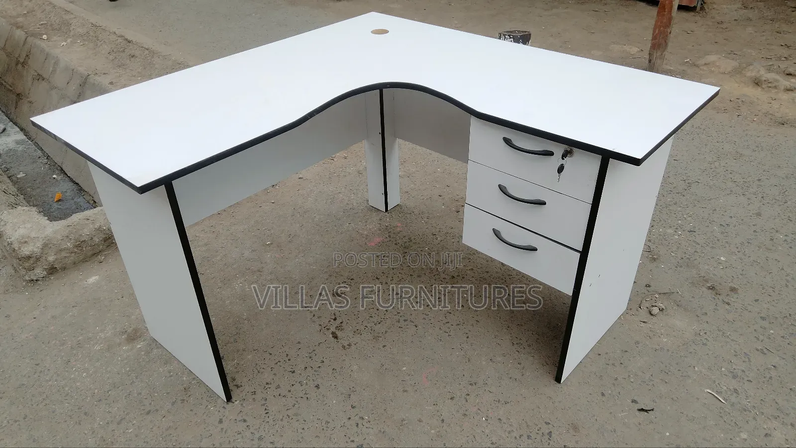 Urban Curve L Shaped Desk