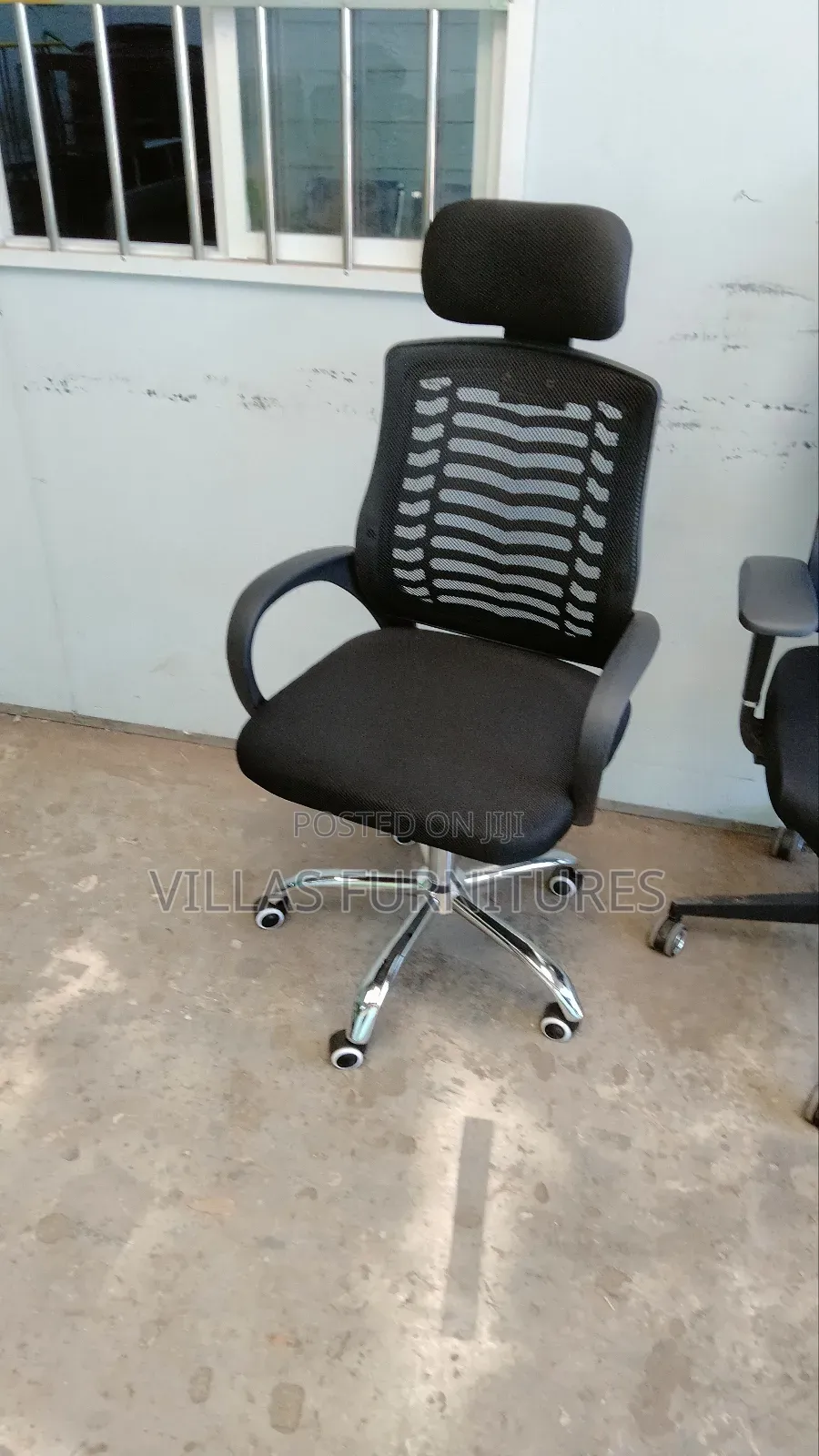 Fabalaxe Headrest Chair