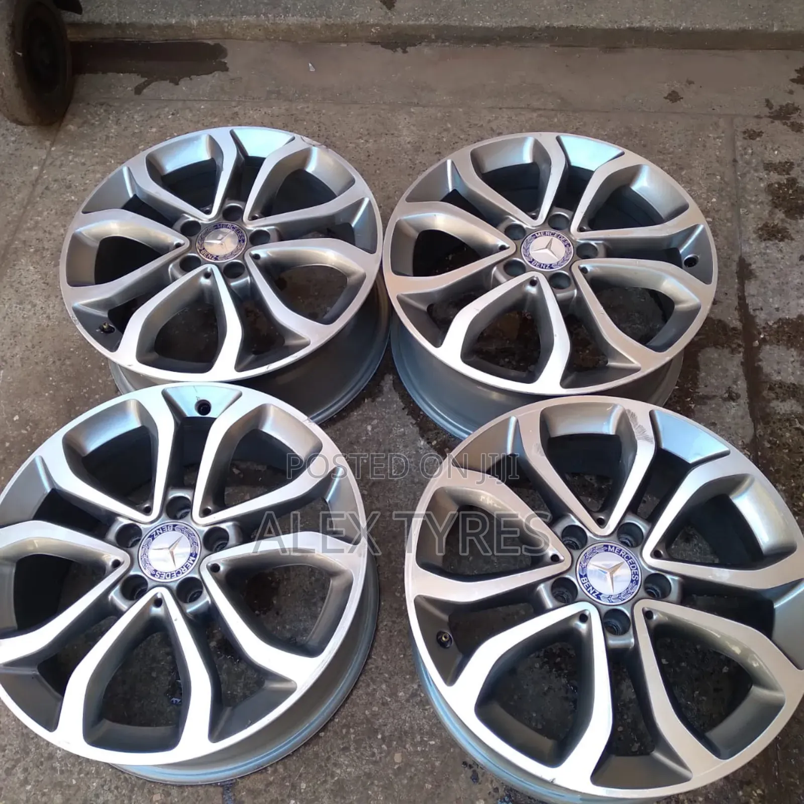 .Size 17 Inches Mercedes Benz Original Brand New Rims Set