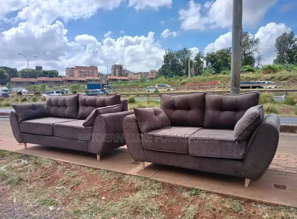 Beautiful 5 Seater Butterfly Sofa
