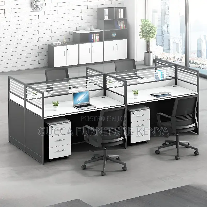 Workstation:4-Seater Modern Open View Office Workstation