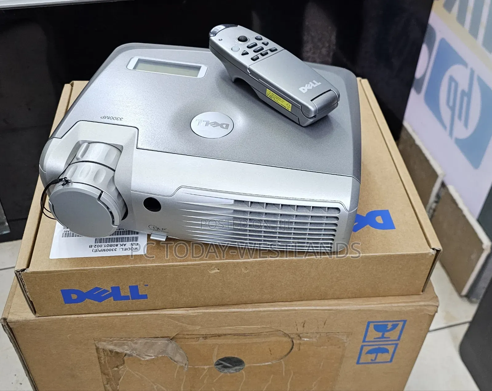 Dell 3300MP 3LCD Projector Portable XGA Conference HD 1080i