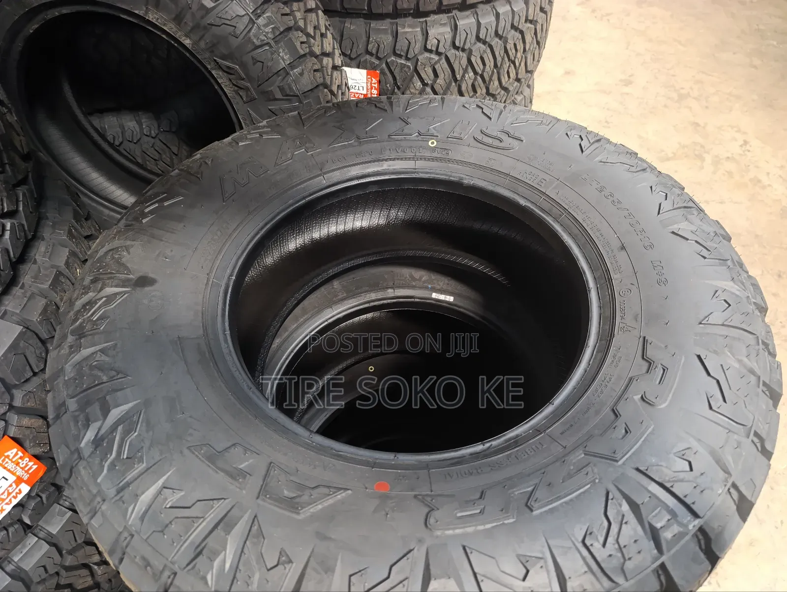 265/70 R16 Maxxis Razr A.T811