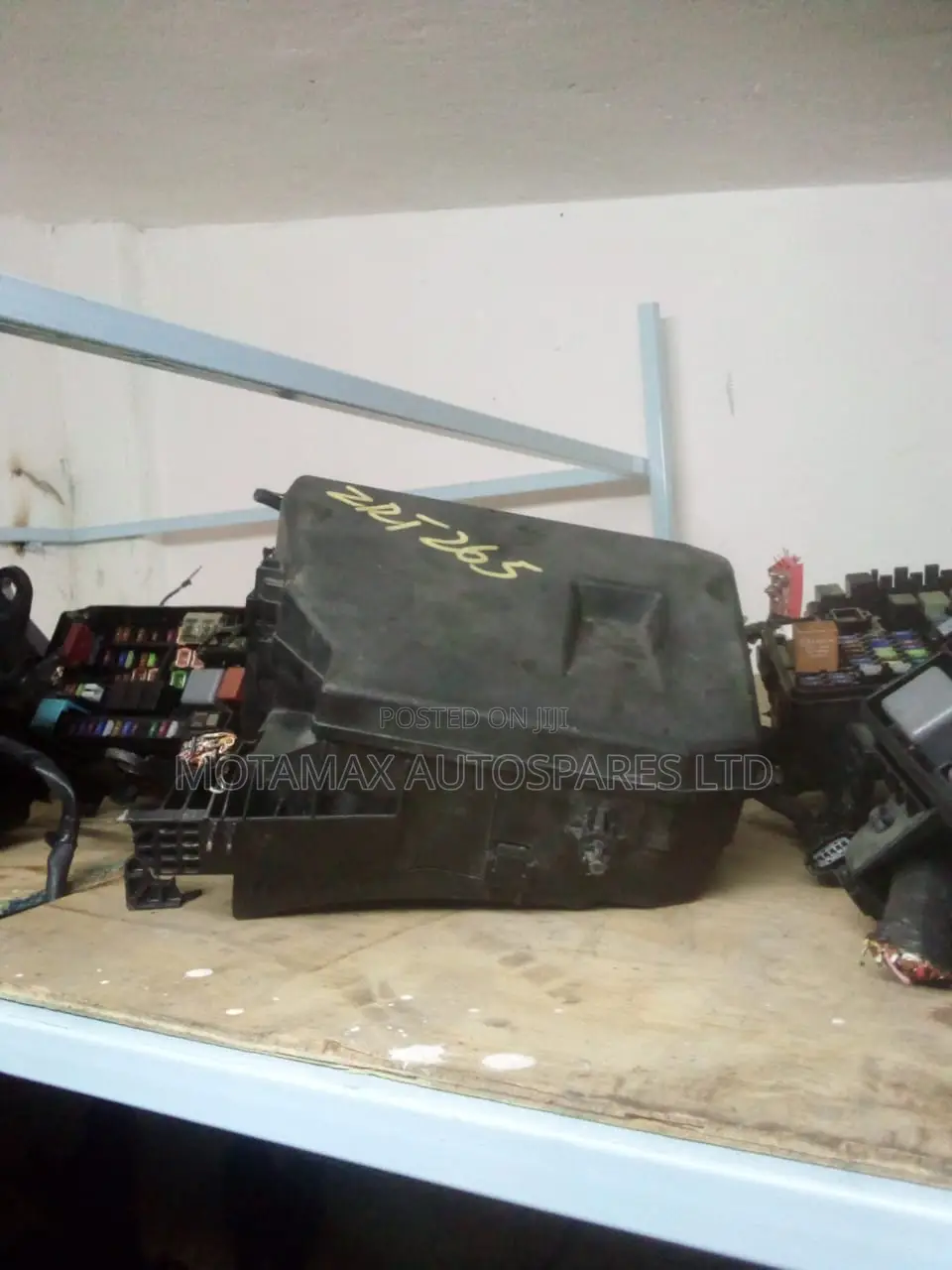 Premio 265 Air Cleaner Housing