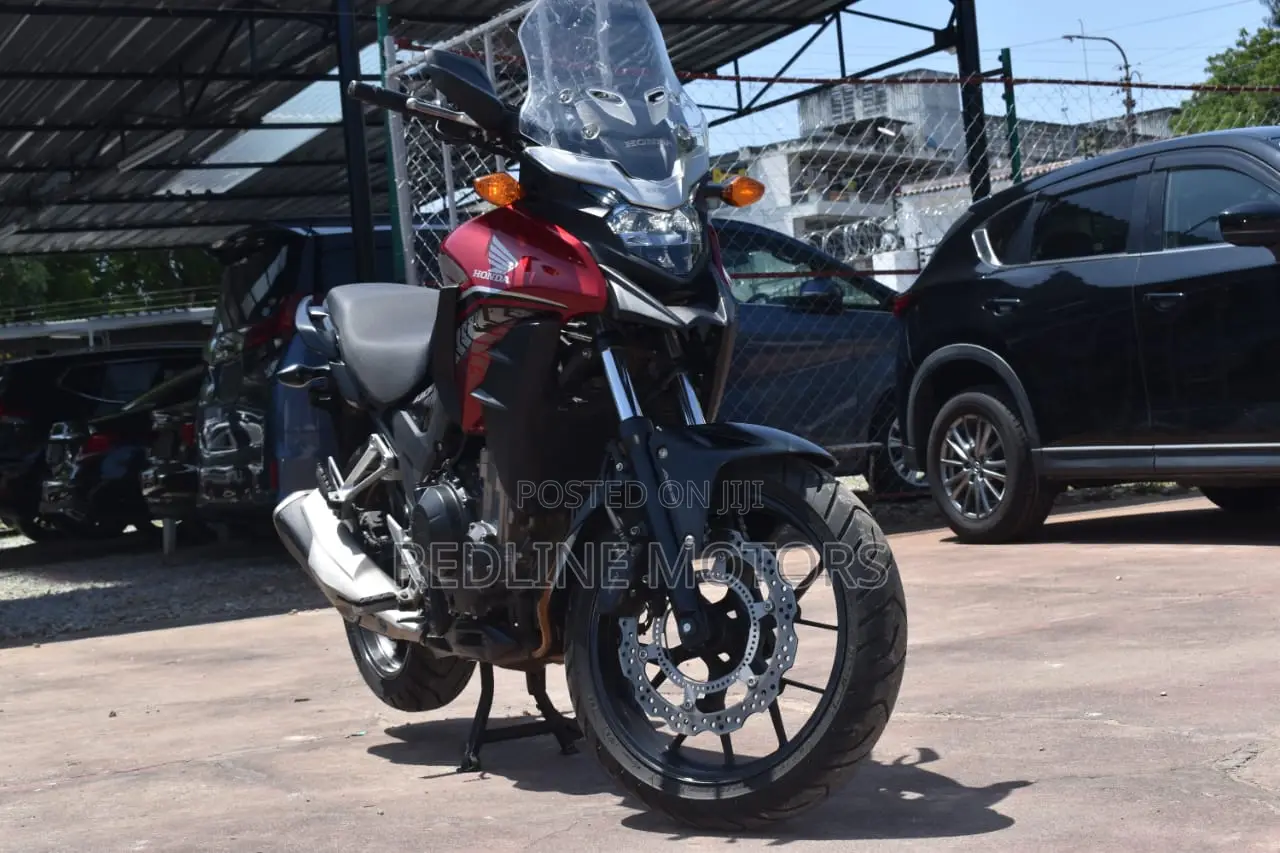 Honda CB 2018 Red