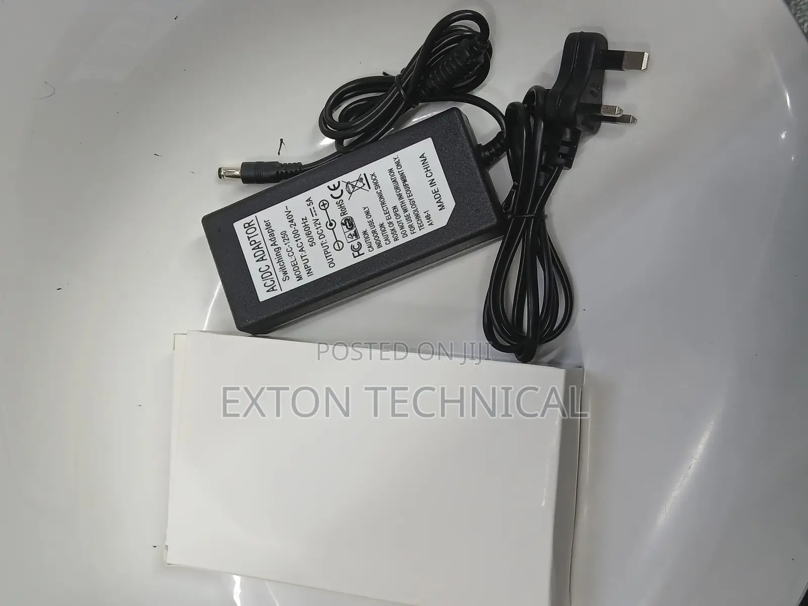 DC/AC Power Adapter 5amp 12v