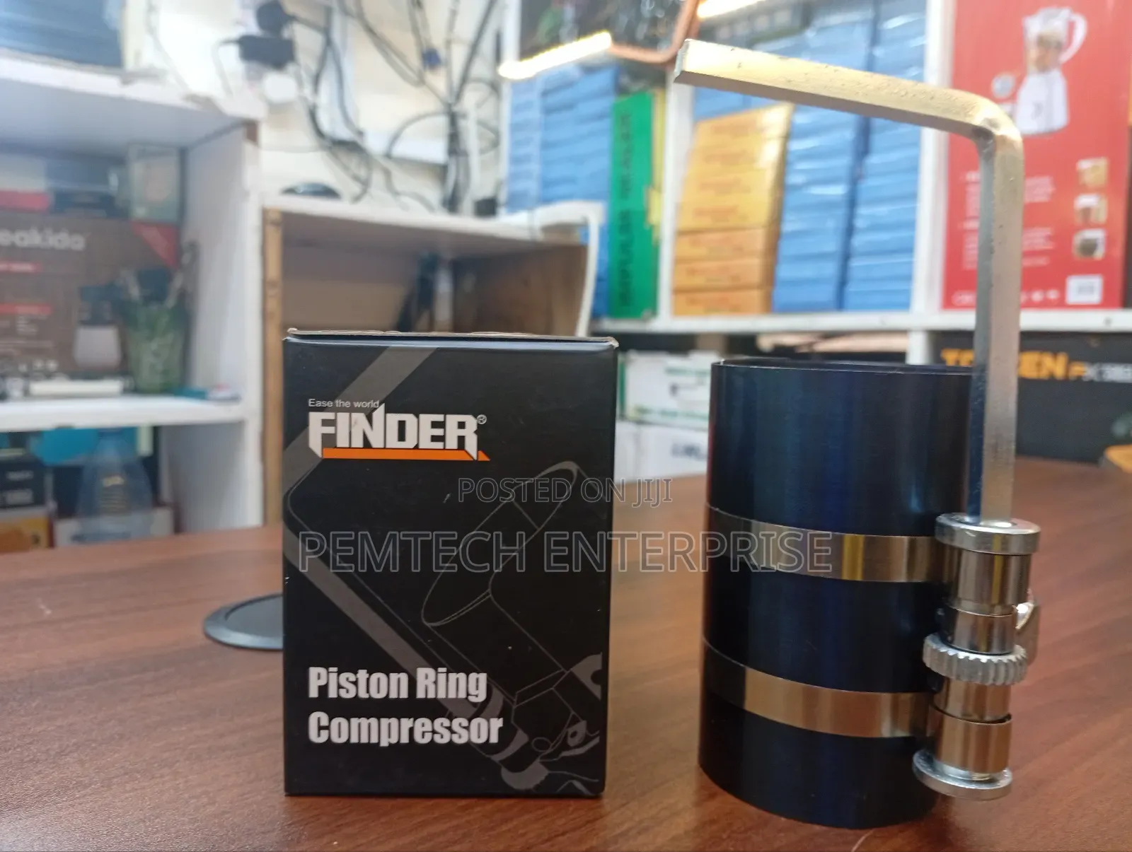 Finder Spring Compressor 4"