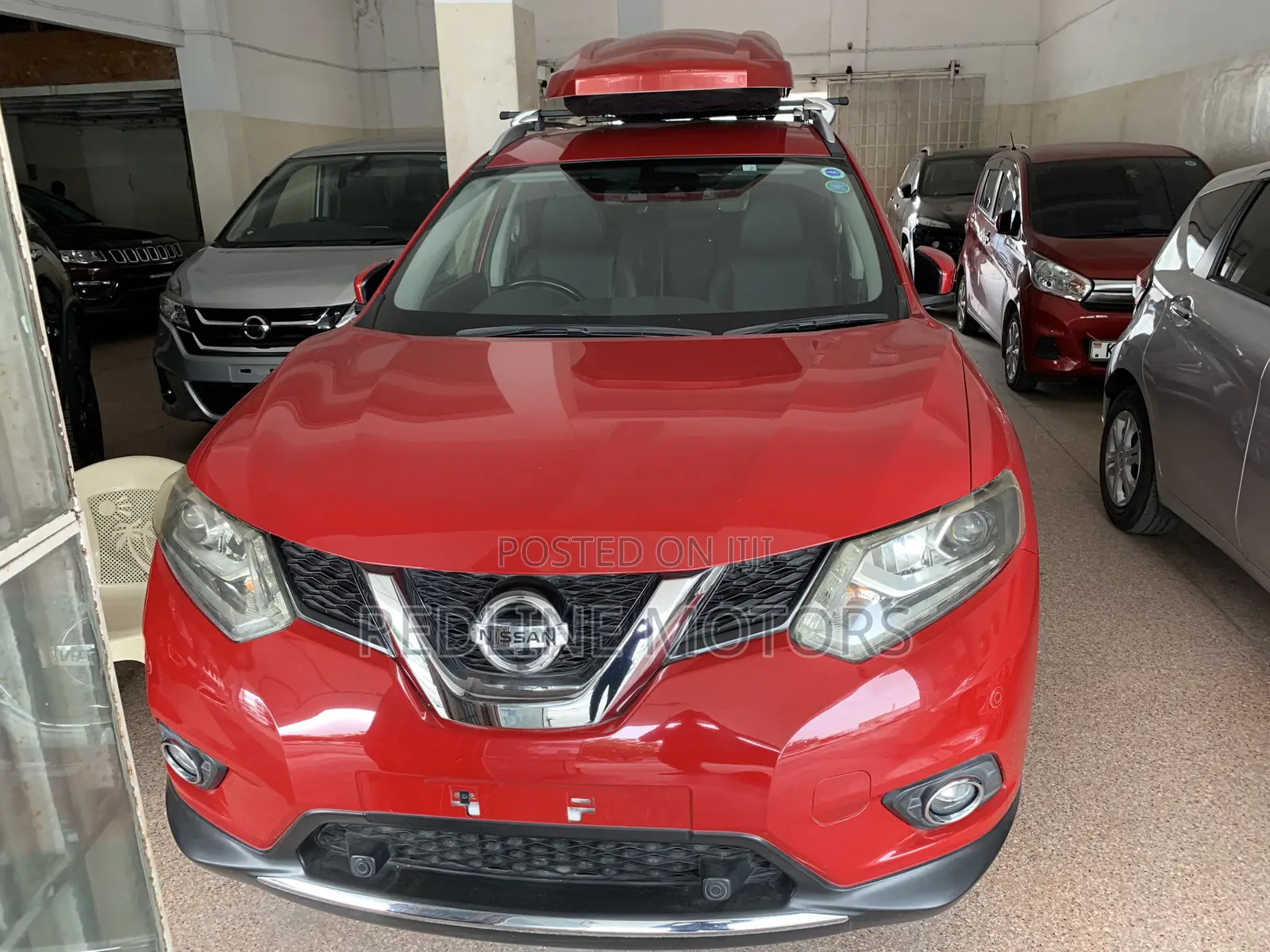 Nissan X-Trail 2.0 Petrol FWD 2017 Red