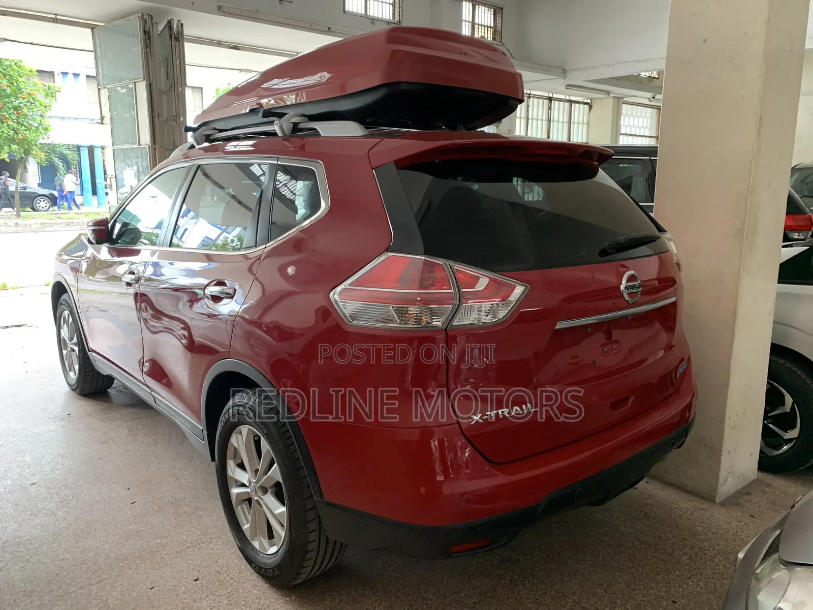 Nissan X-Trail 2.0 Petrol FWD 2017 Red