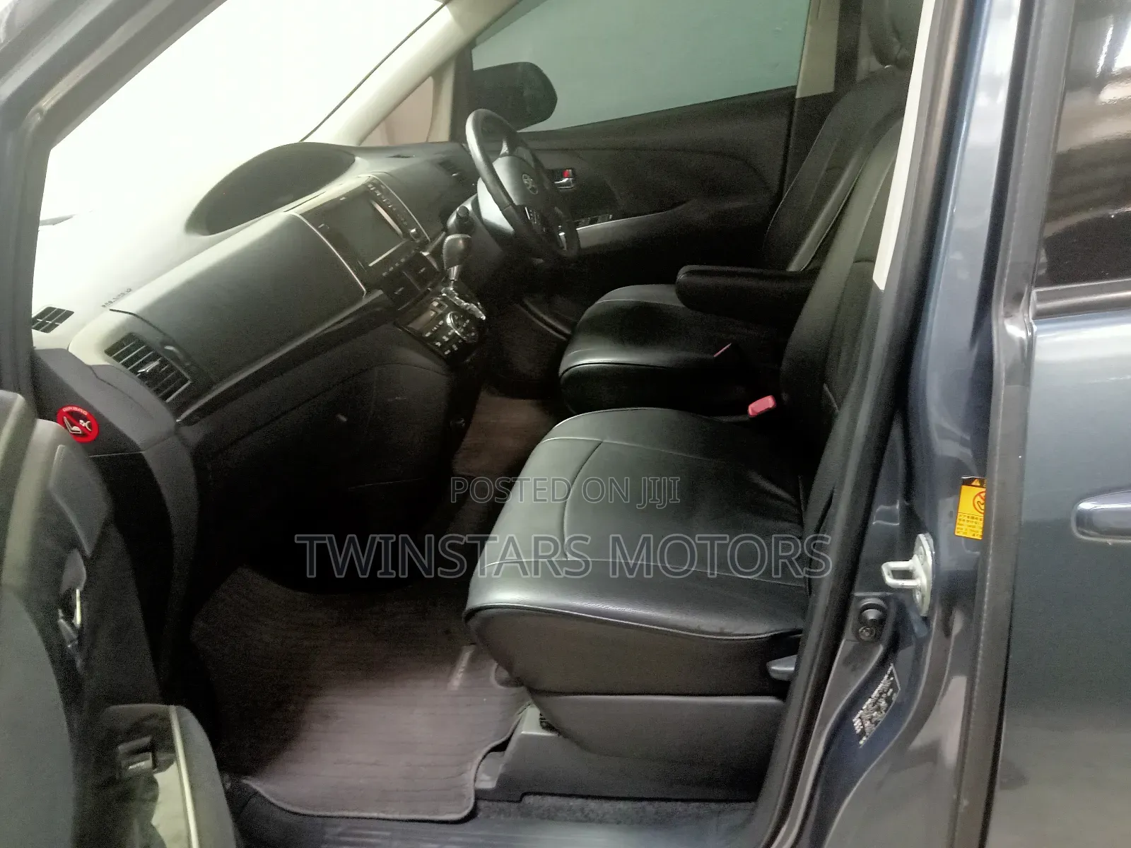 Toyota Estima 2012 Blue