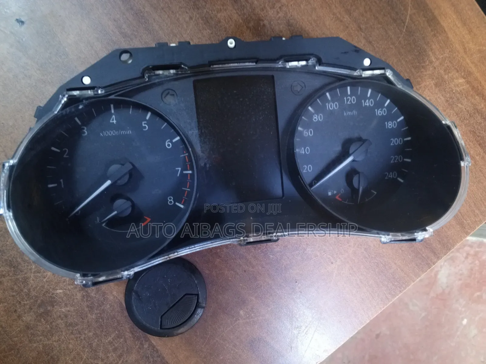 Speed Clock Nissan X-Trail NT-32.