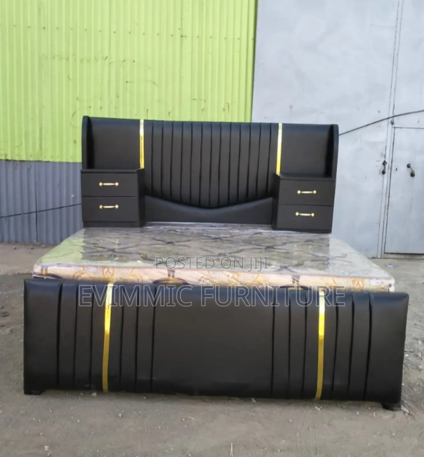 5x6 Ft Modern Bedrooms Beds in Upholstery