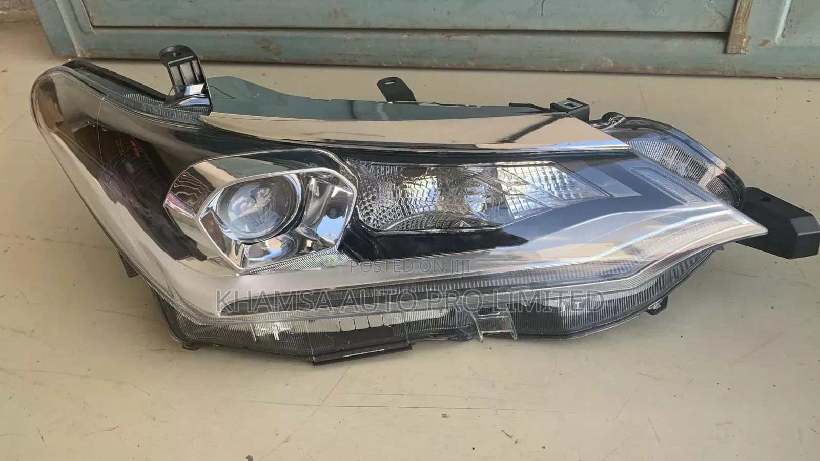 Toyota Axio Fielder 165 2017 Head Lamp Xenon