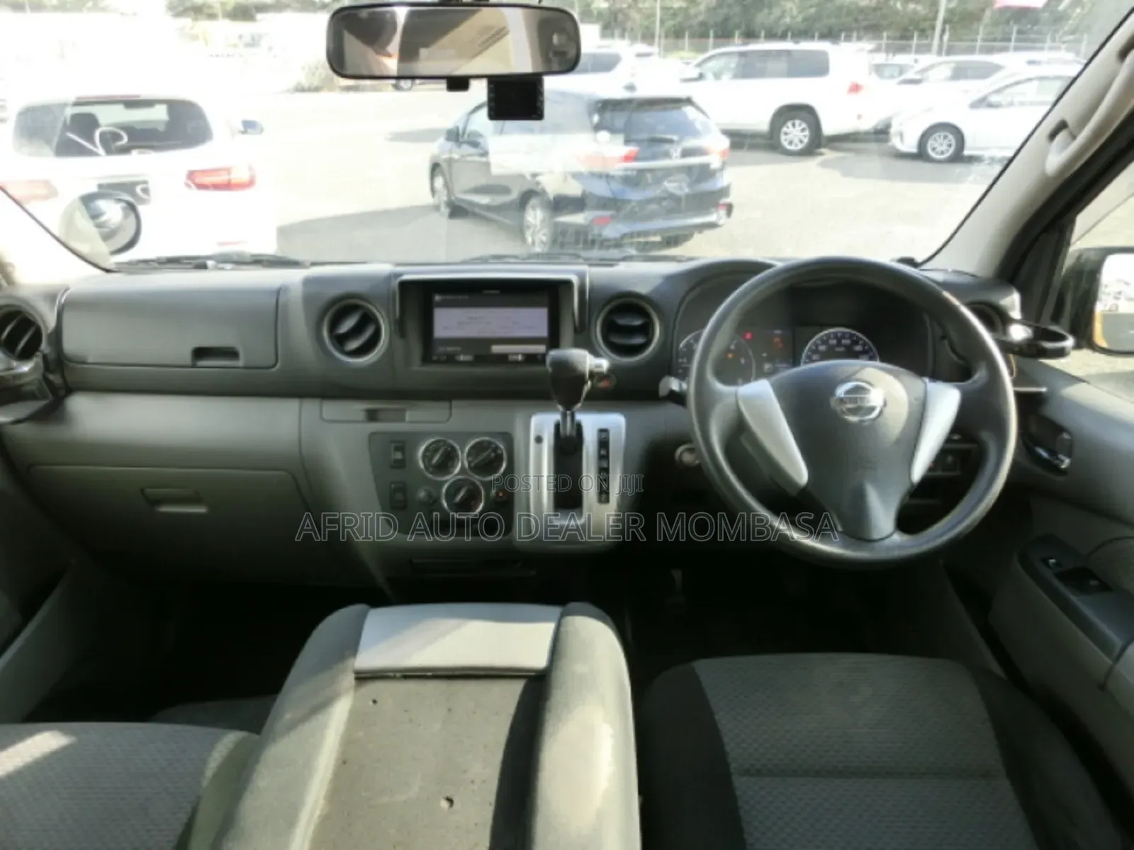 Nissan Caravan (Urvan) 2018 Grey