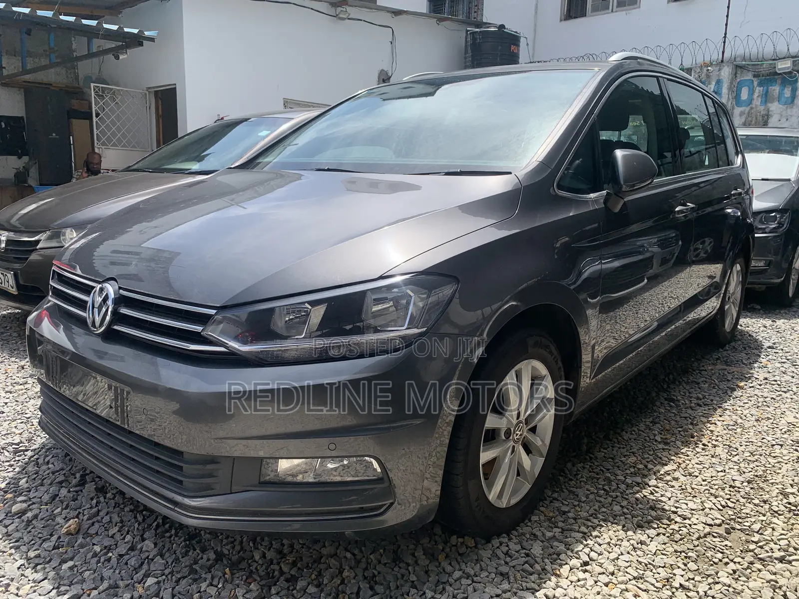 Volkswagen Touran 2017 Gray
