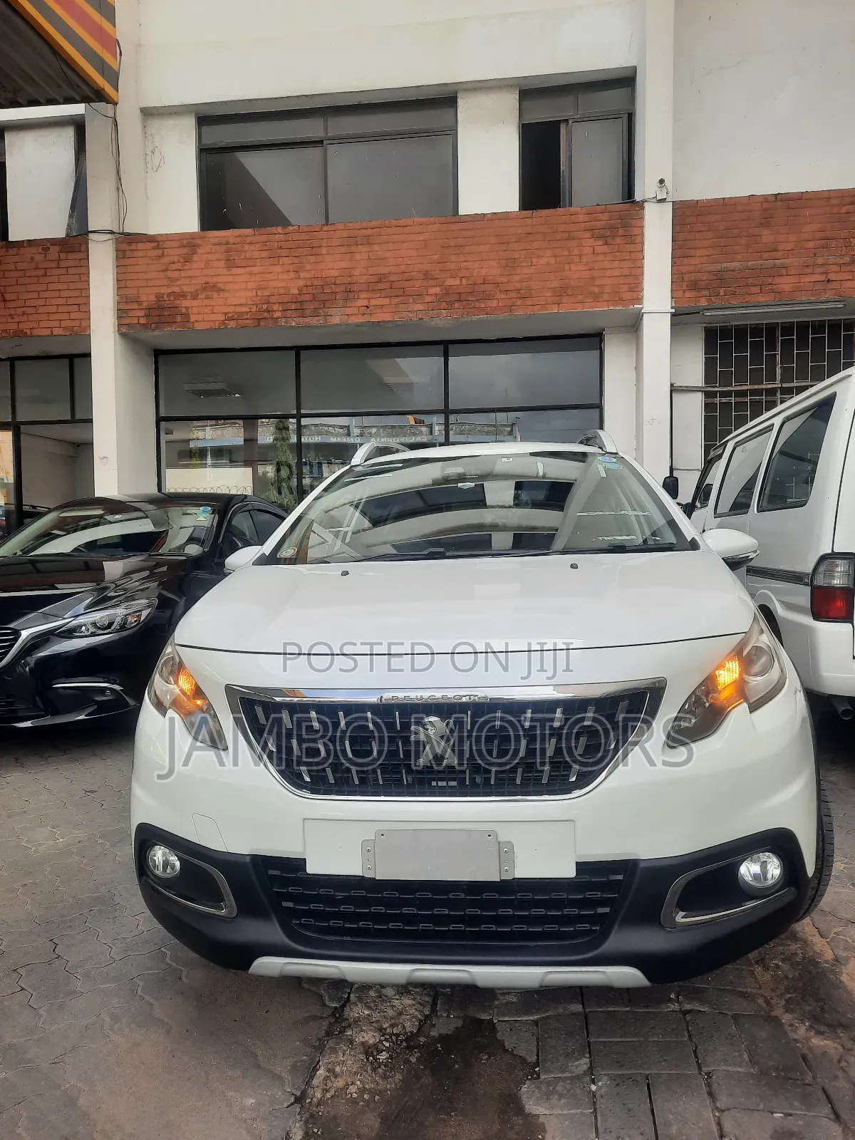 Peugeot 2008 1.2 PureTech (110 Hp) 2018 White