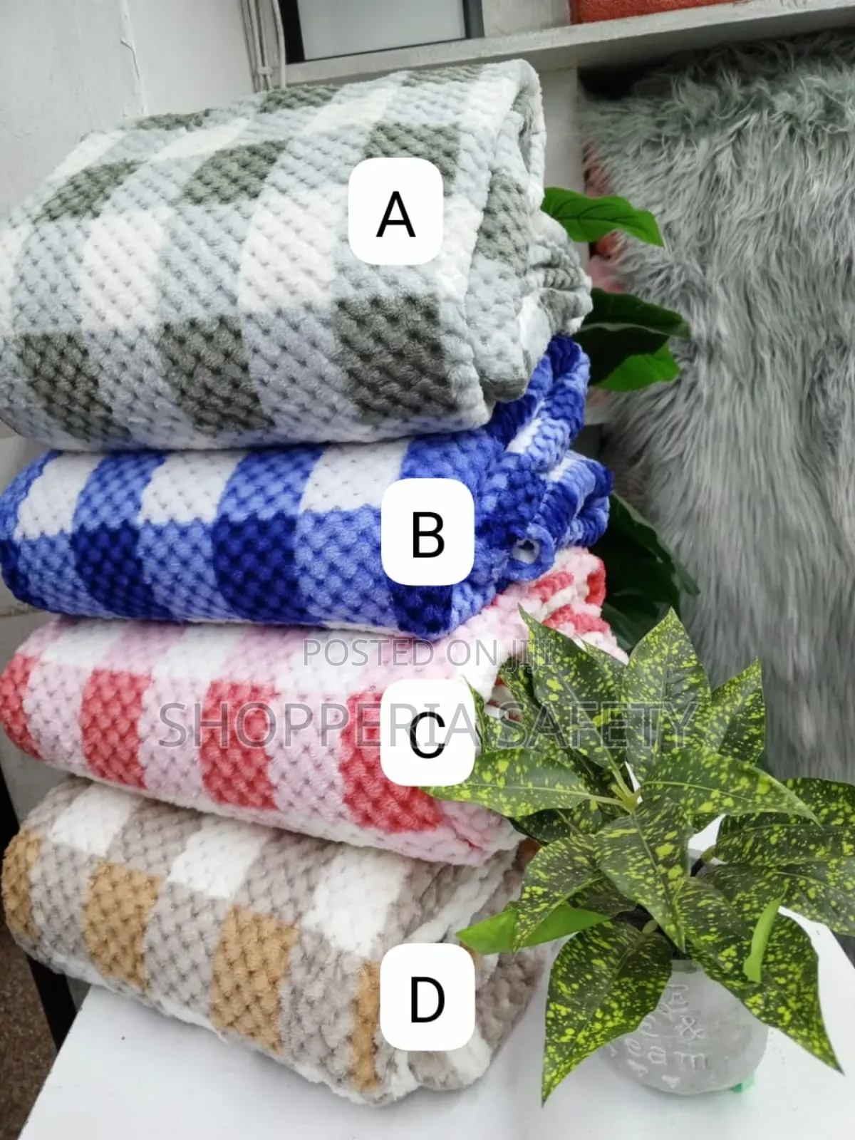 Soft Warm Fluffy Fleece Blanket