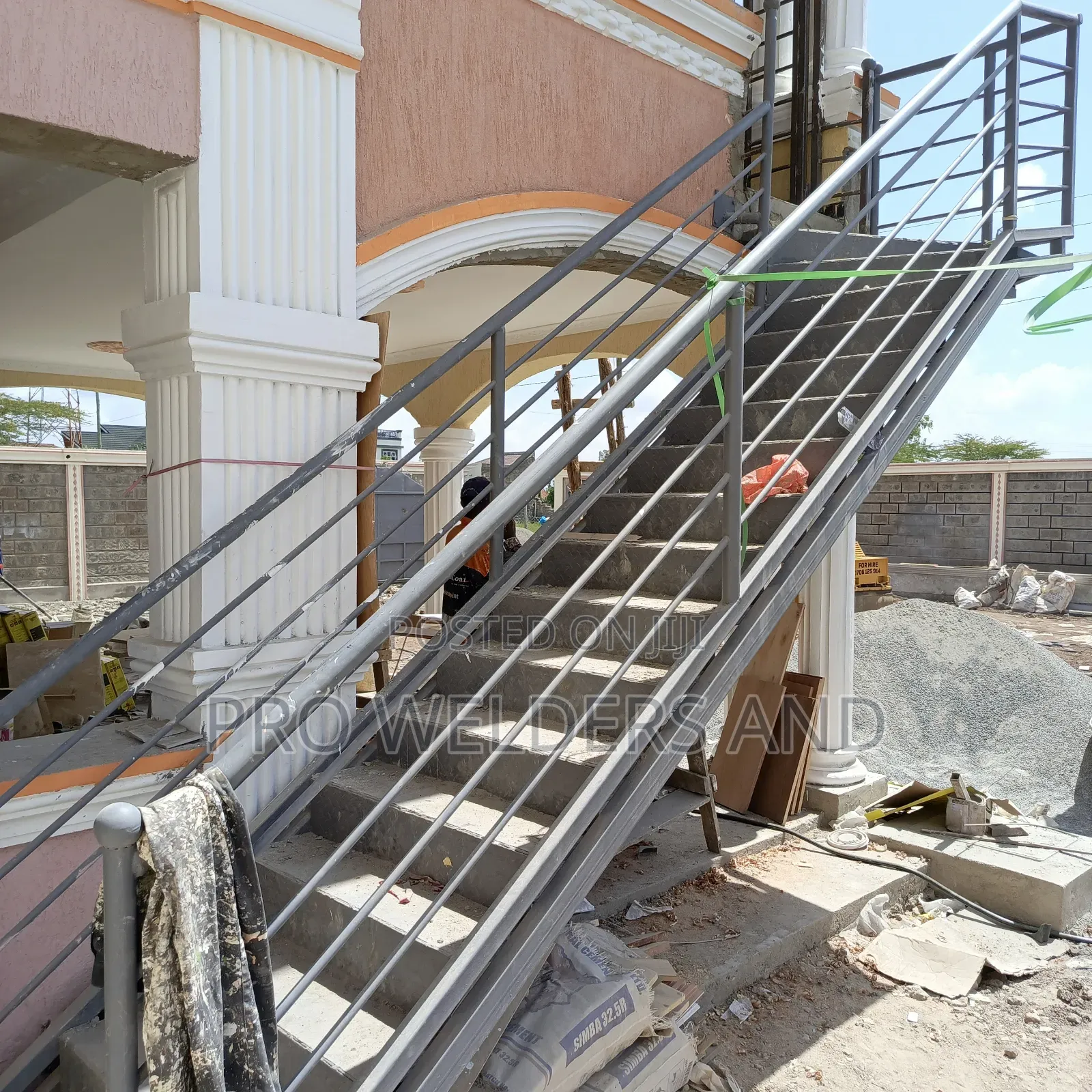 Exterior Metalic Staircase