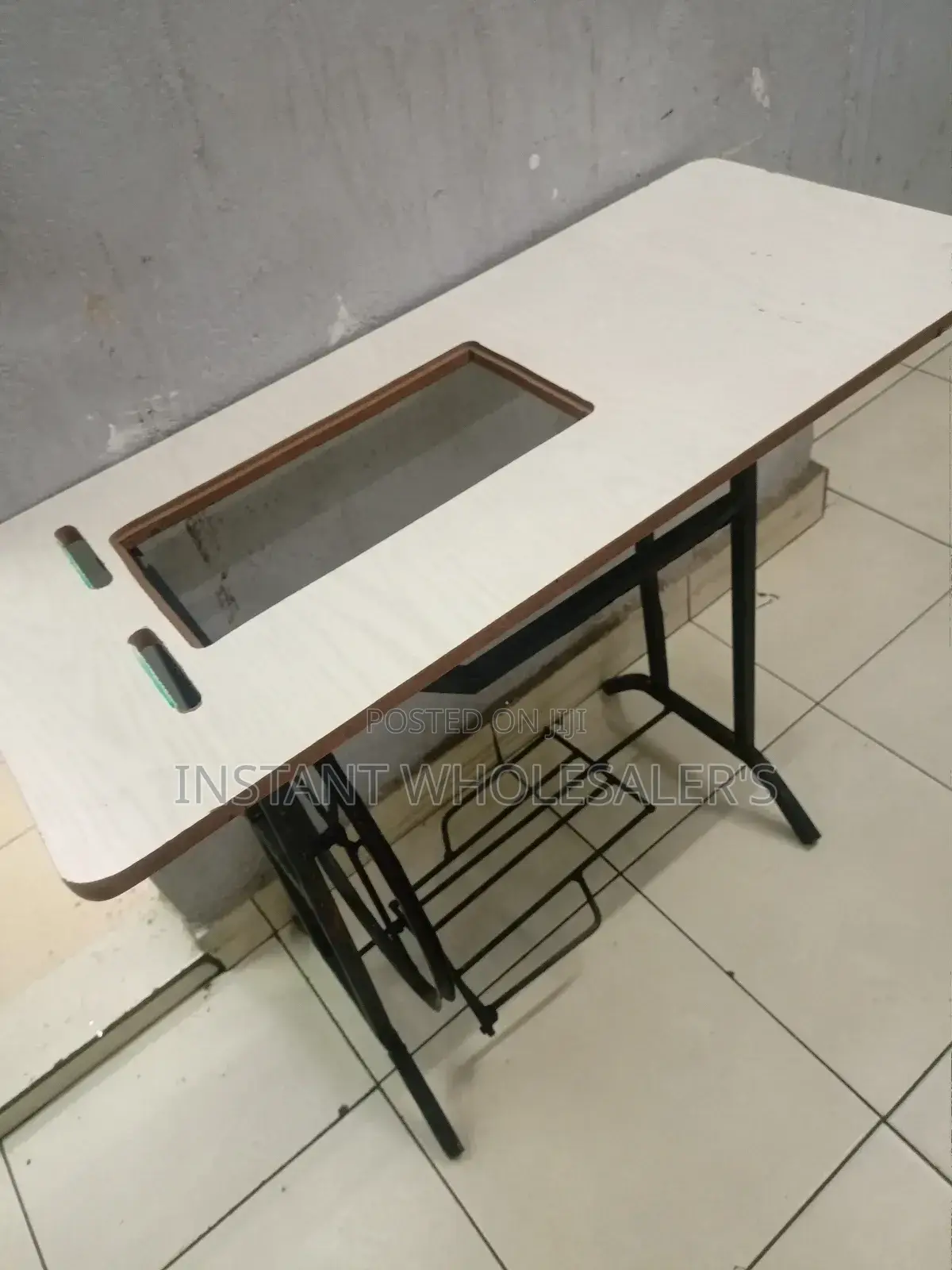 Standard Local Sewing Machine Table