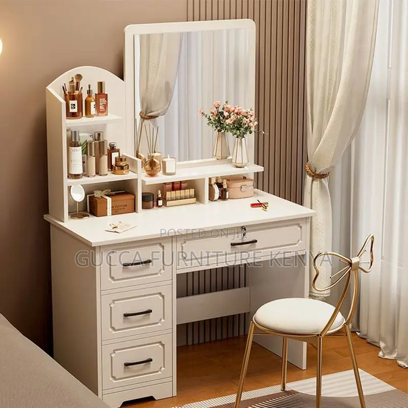 Dressers: Classy Bedroom Dressing Table With Round Mirror