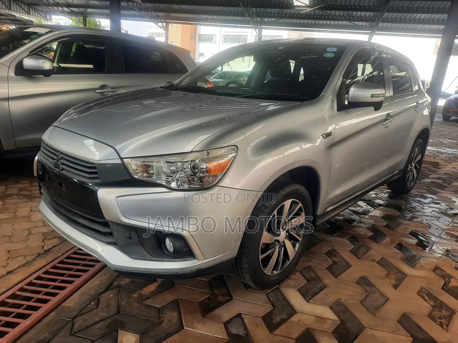 Mitsubishi RVR 2018 Silver
