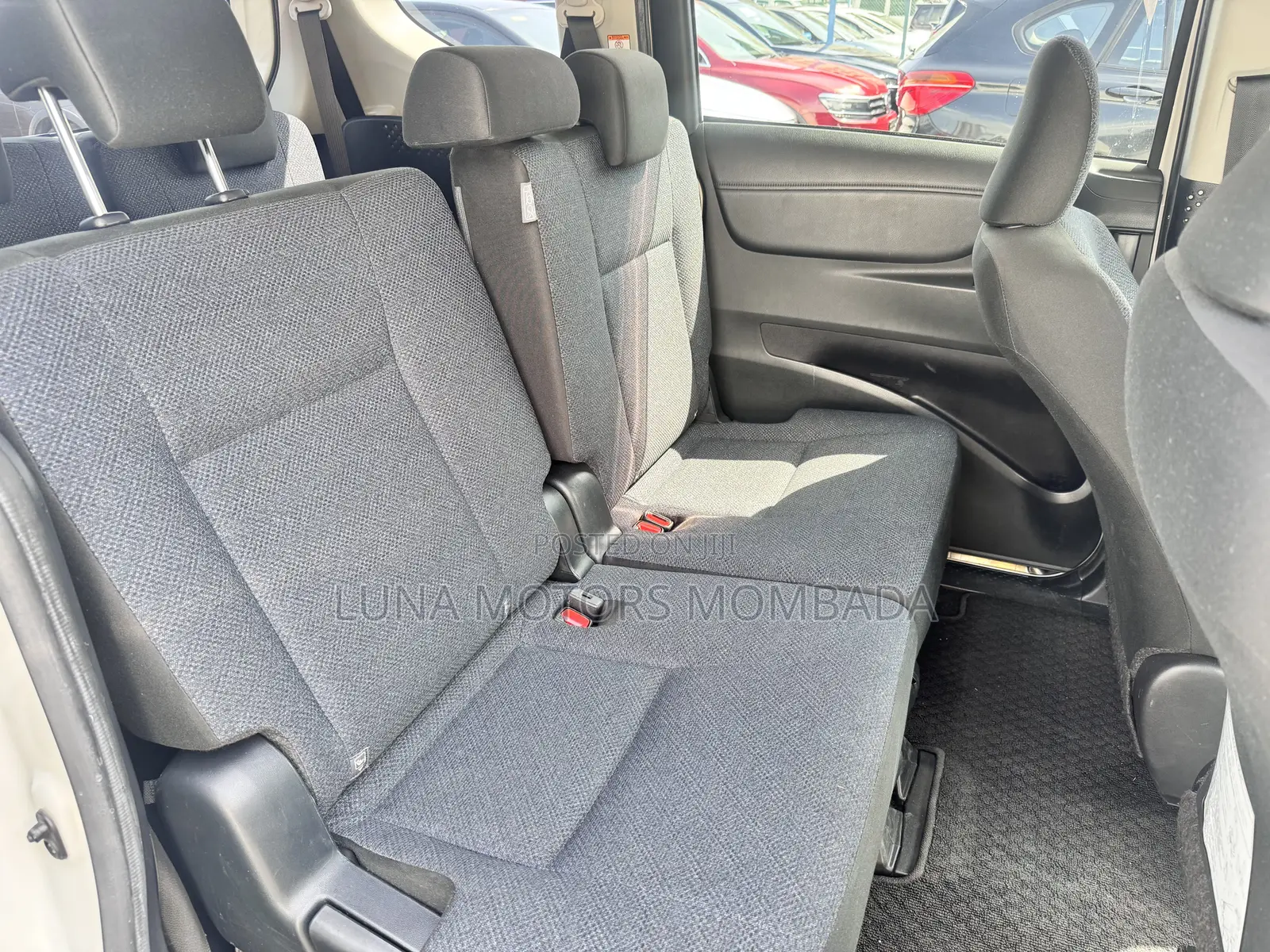 Toyota Sienta 2018 White