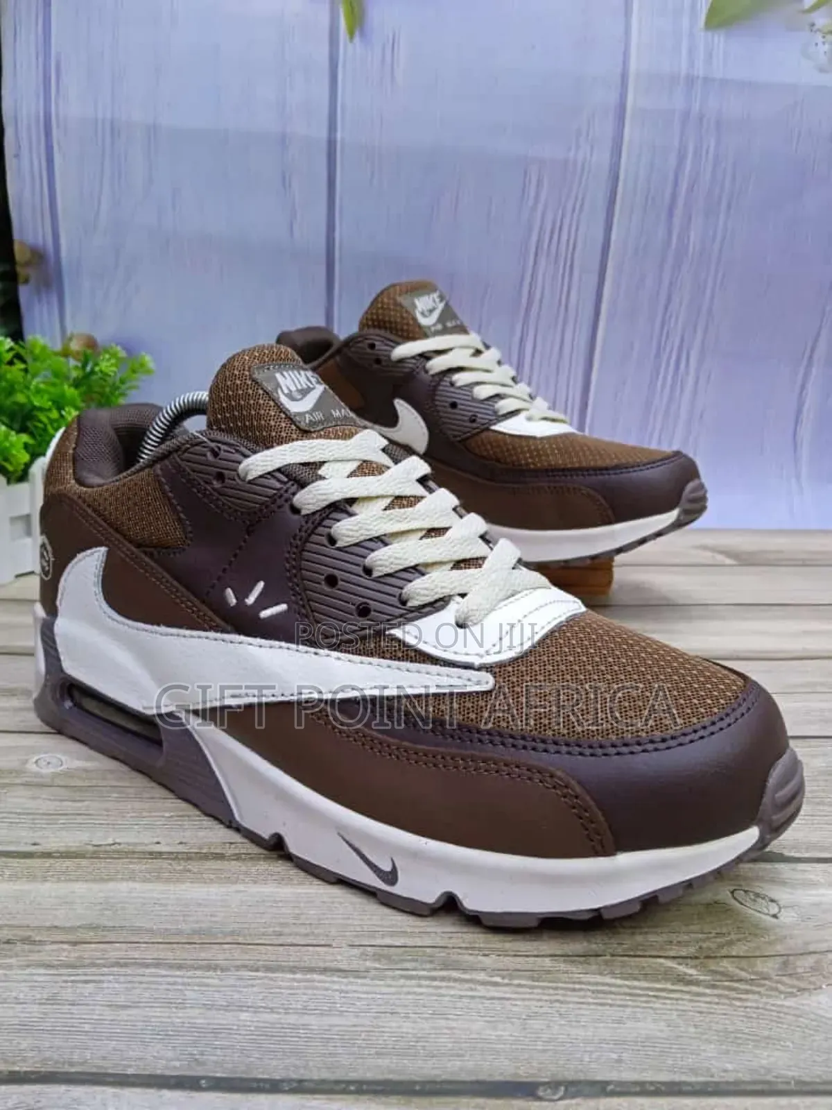 Airmax 90 Reverse Tick Sneakers