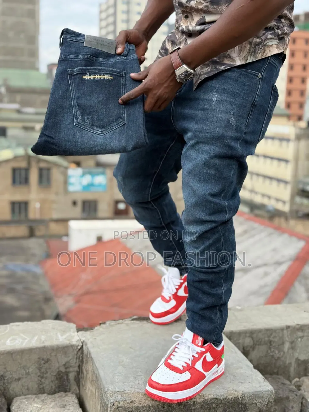 Men Fitting Jeans