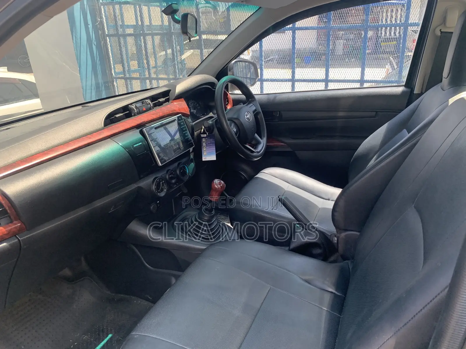 Toyota Hilux 2018 Gray