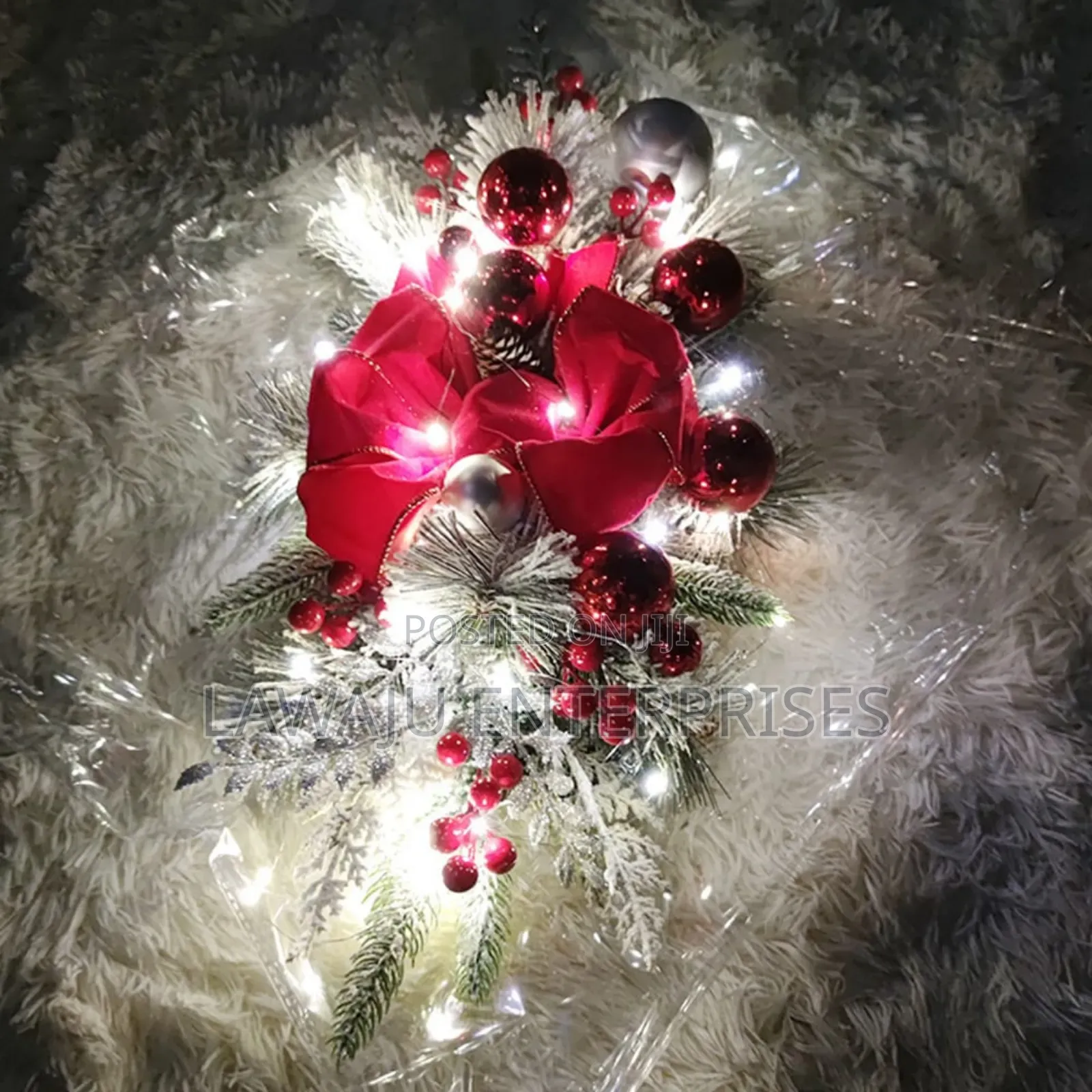 Red Christmas Wreath With Pendant Lights