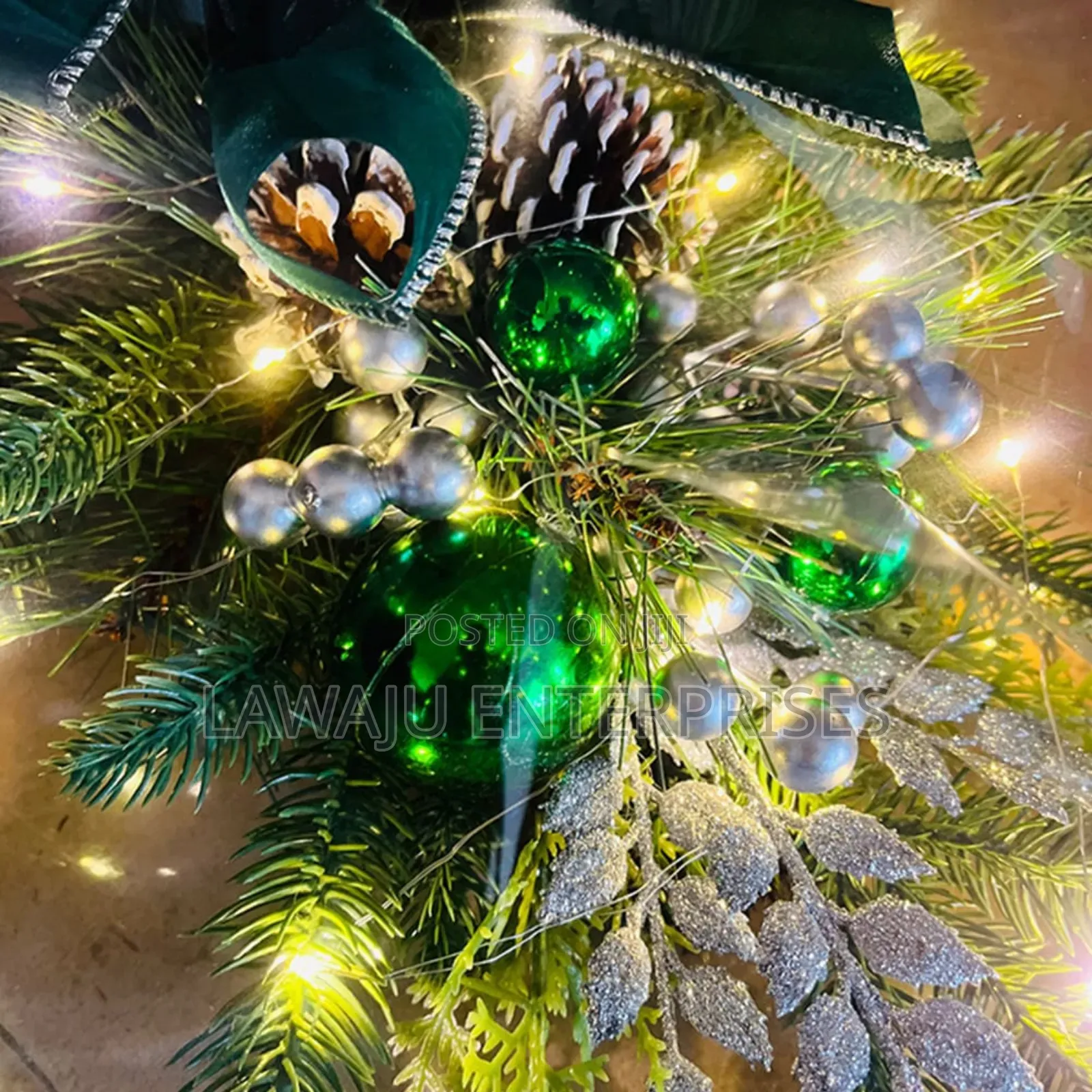Green Christmas Wreath With Pendant Lights