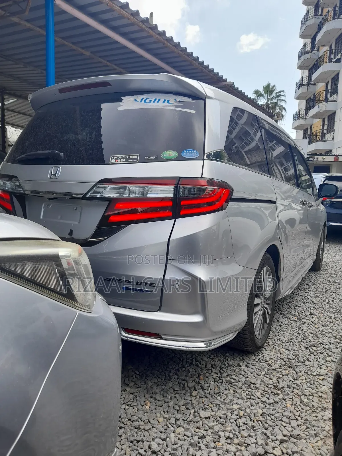 Honda Odyssey 2.0 Hybrid (8 seater) 2017 Silver