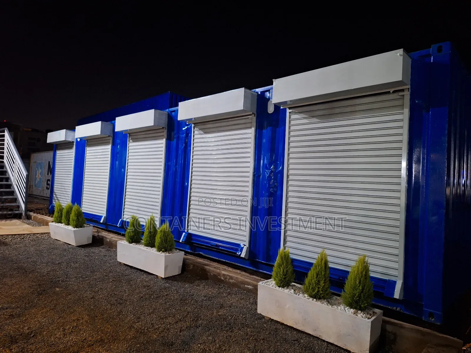 40ft Container 5 Stalls Or 20ft With 3 Stalls Options.