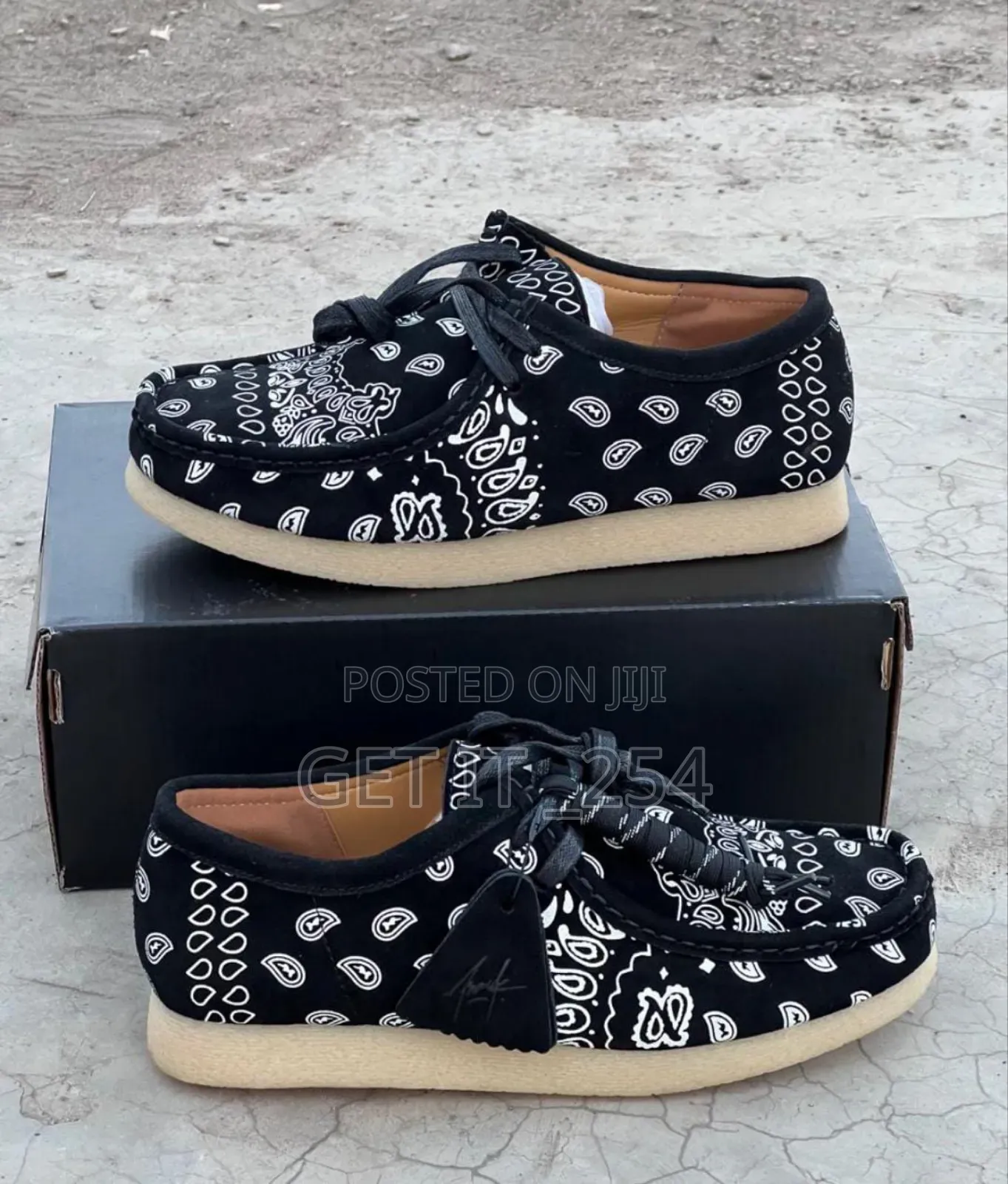 Clarks Low Cut Size 38-45