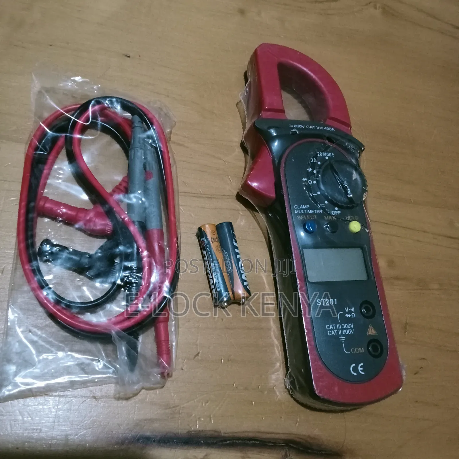 Clamp Meter for Fridge Technicians