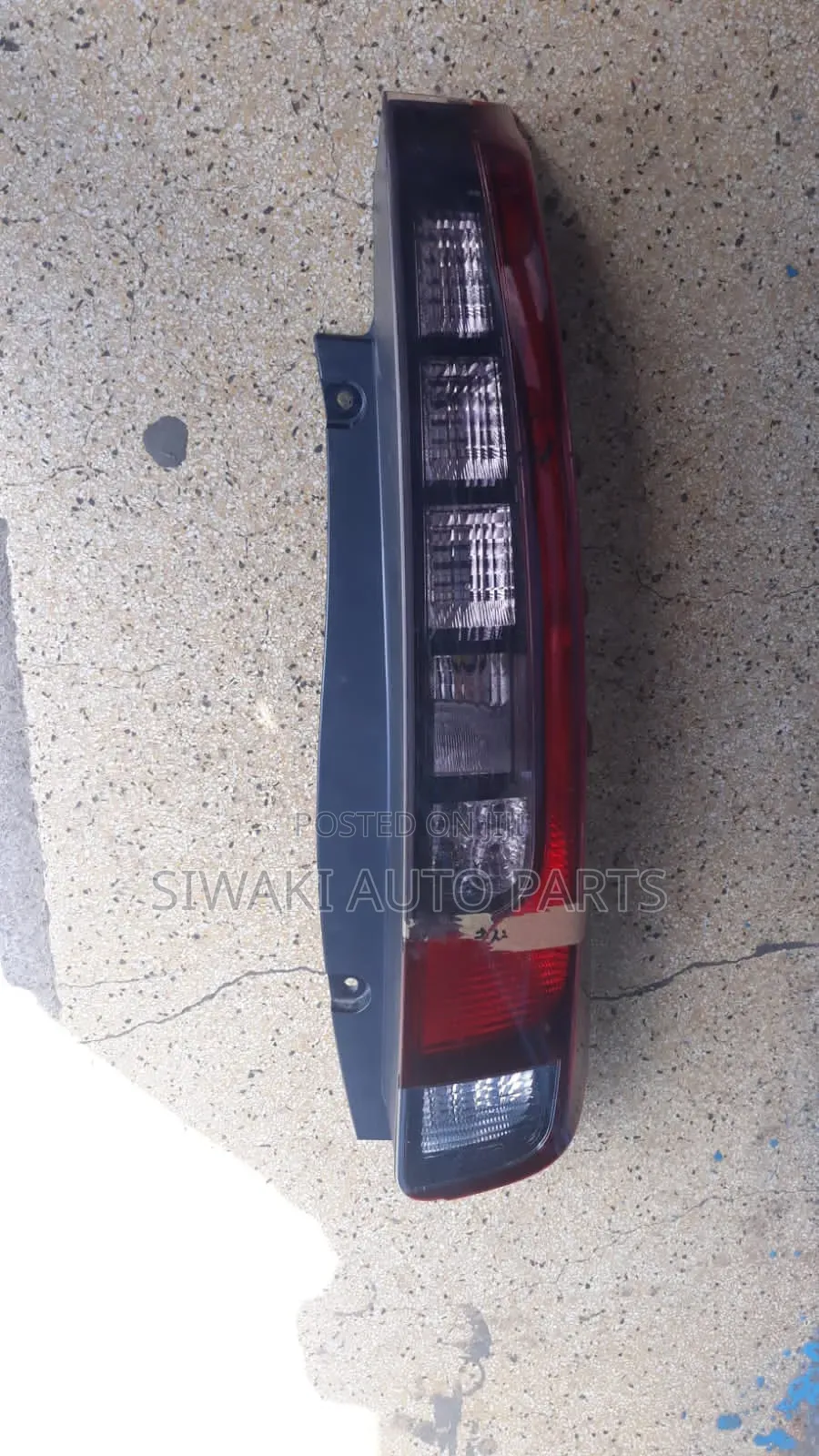 Noah 2015 Taillight