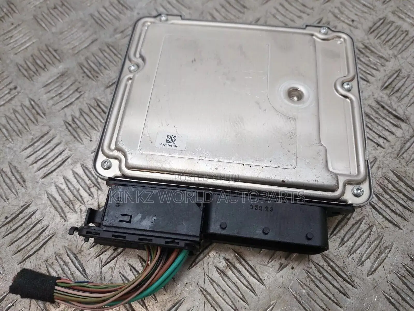 BMW 3 Series F30 2.0 Engine Control Module Ecu 2014 8578946