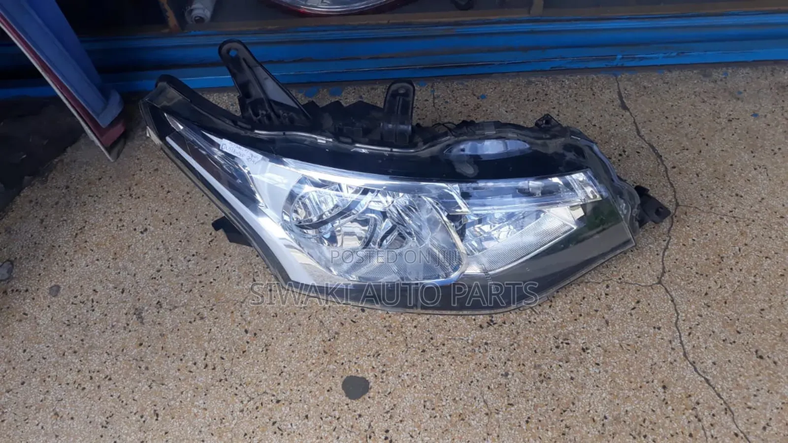 Outlander 2013-2015 Headlight Non Xenon