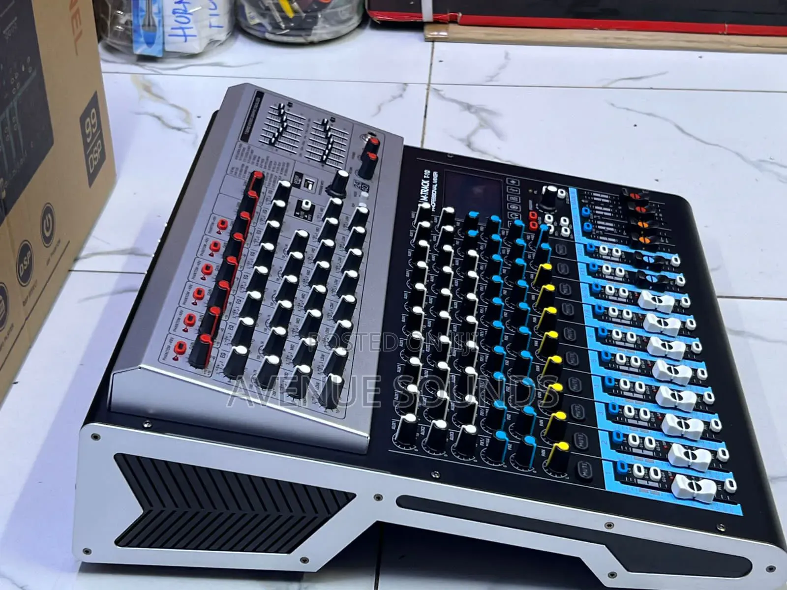 M-Track T-10 Plain Mixer