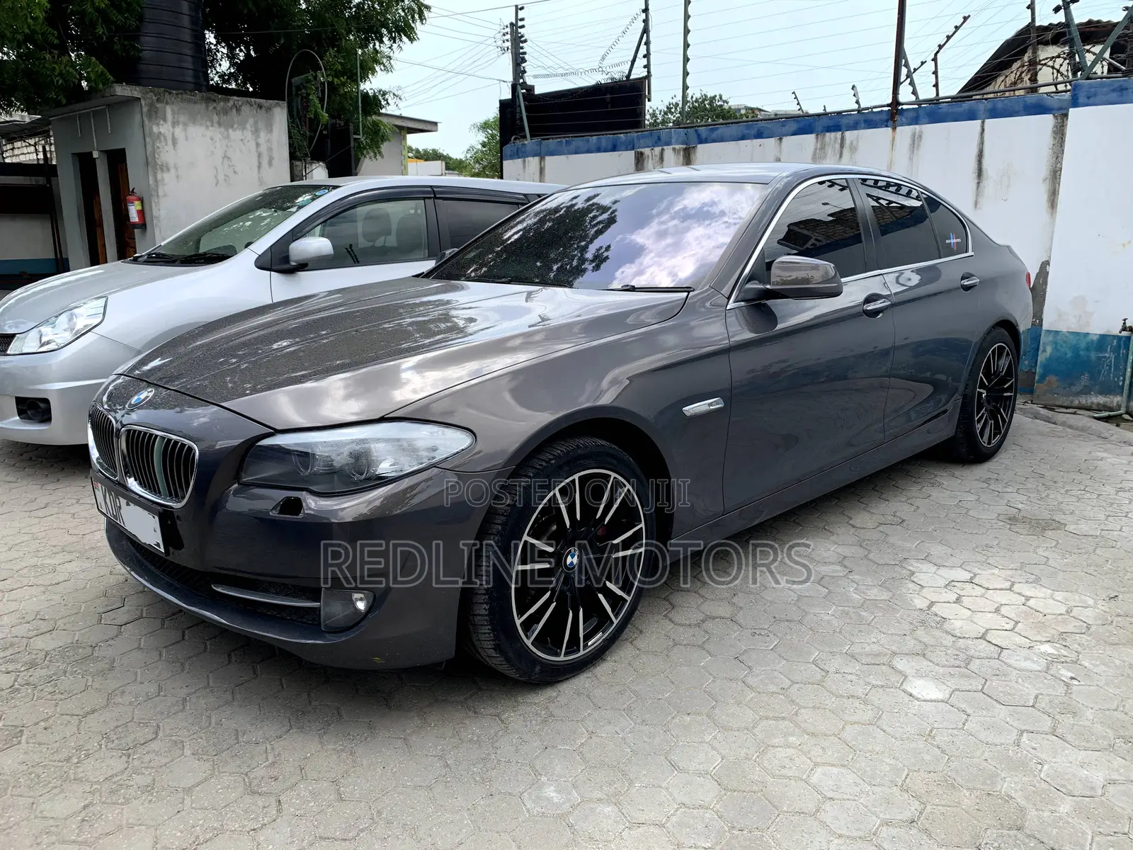 BMW 528i 2013 Gray