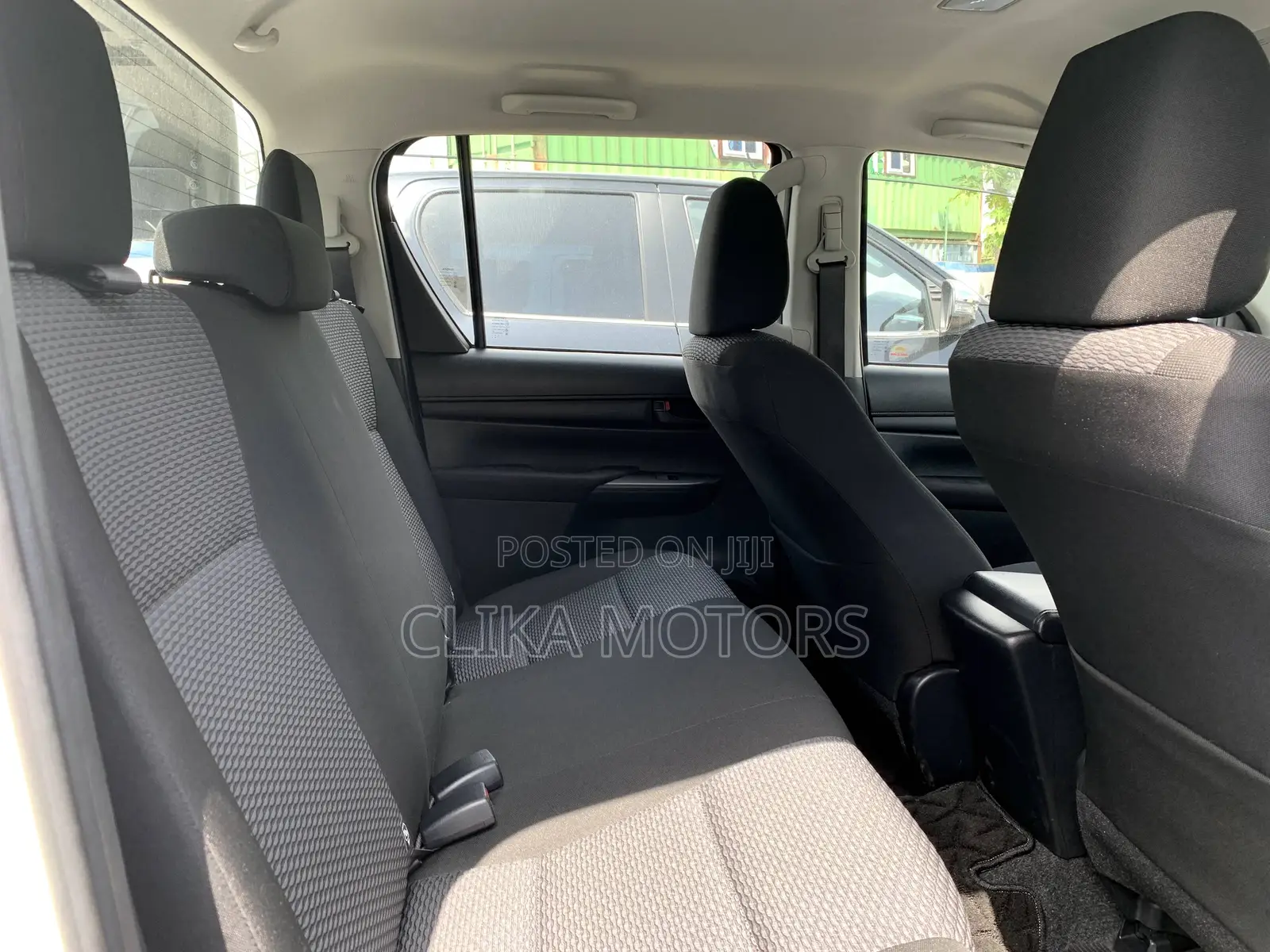 Toyota Hilux TRD White 4x4 2017 Off white