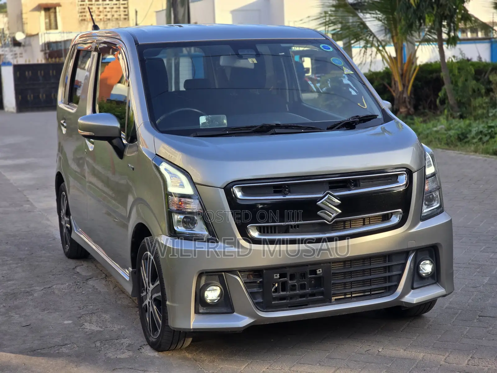 Suzuki Wagon R 660 Hybrid FWD 2017 Silver