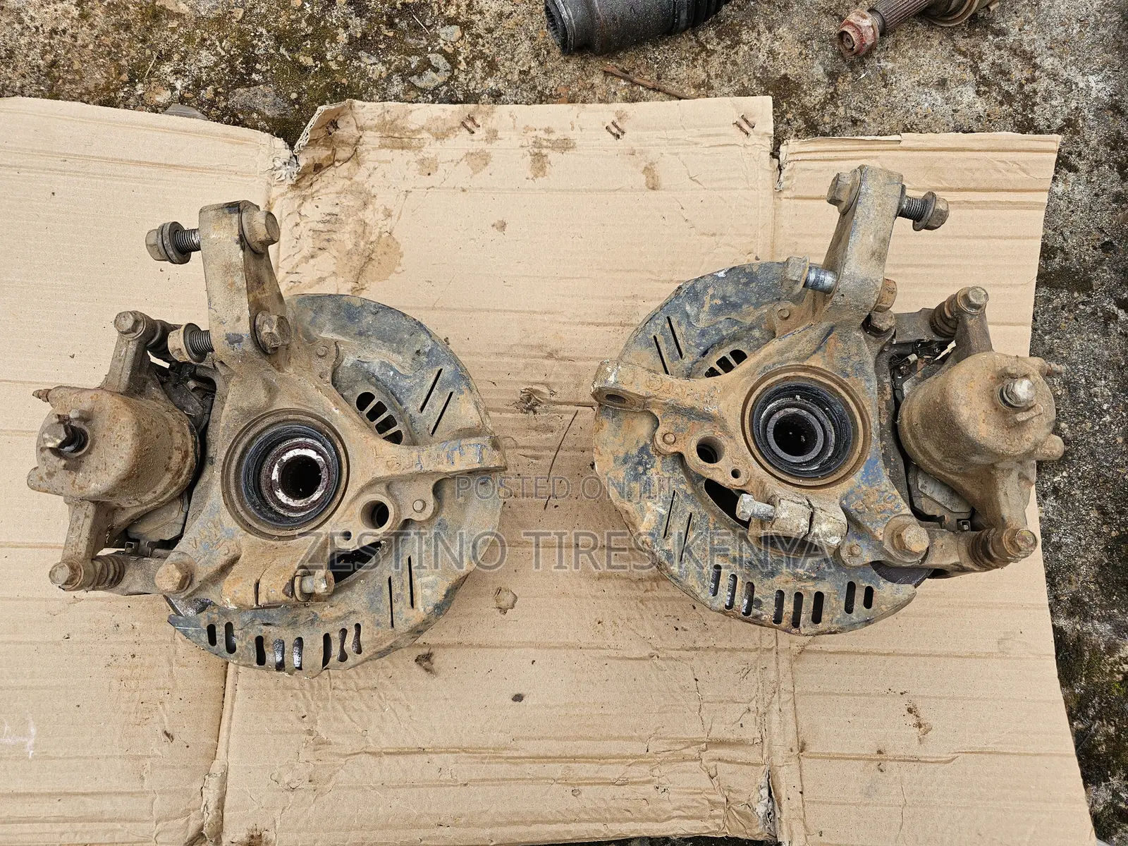 Subaru GC3 Front Wheel Hubs